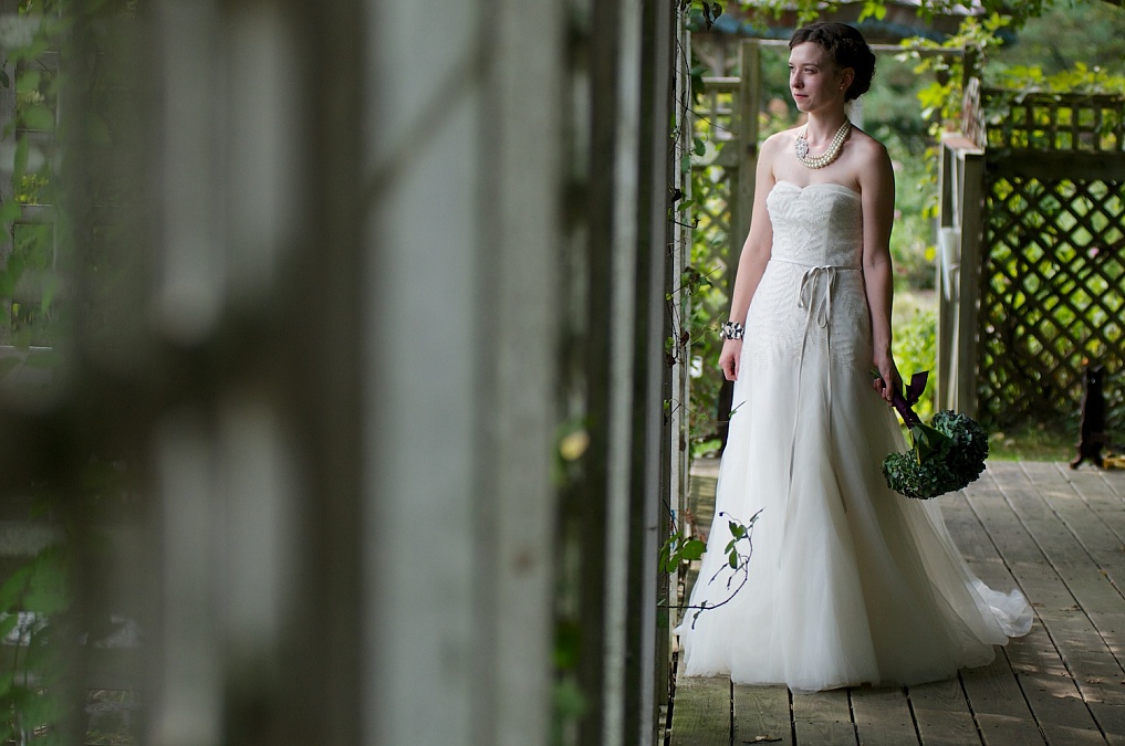Candid wedding documentary images of the bride and groom.