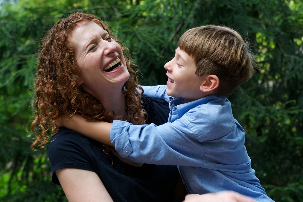 Family sessions availble on location around Coralville, Iowa City and eastern Iowa.